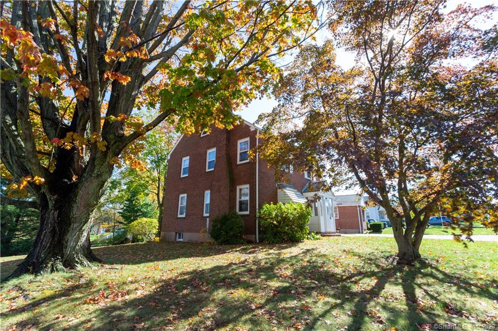 300 Farm Hill Road, Middletown, Connecticut 06457 MLS 170301909