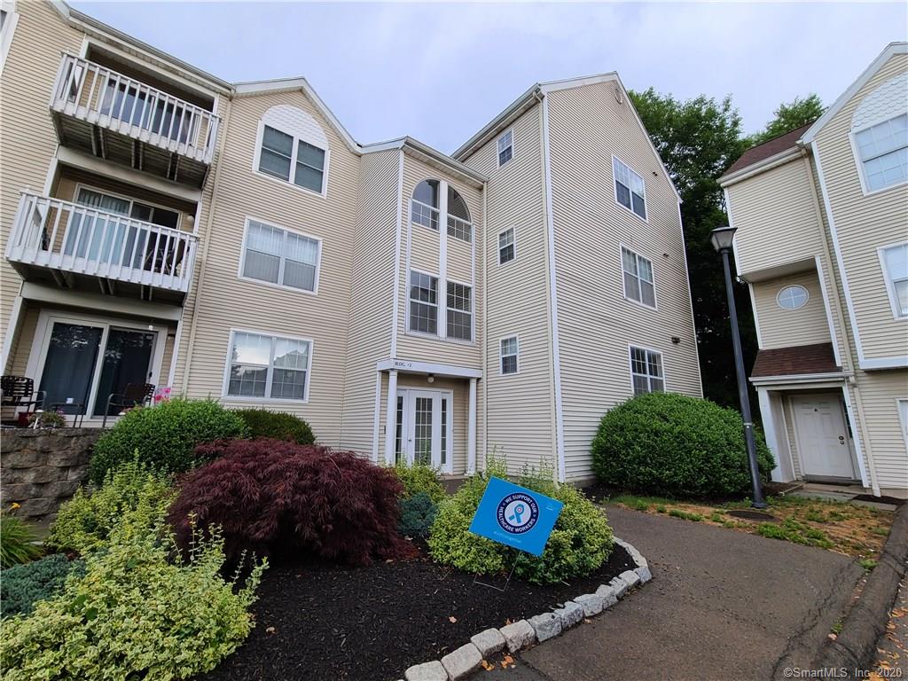 2390 State Street Unit 2Q, Hamden, Connecticut 06517 MLS 170310723 Regency Real Estate