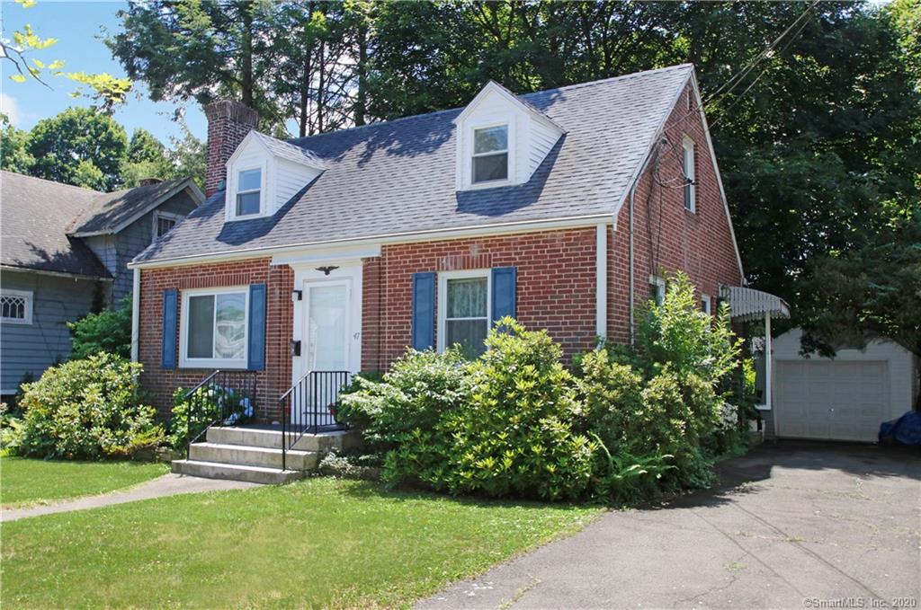 47 Harding Street, Hamden, Connecticut 06518 MLS 170312297 Regency Real Estate