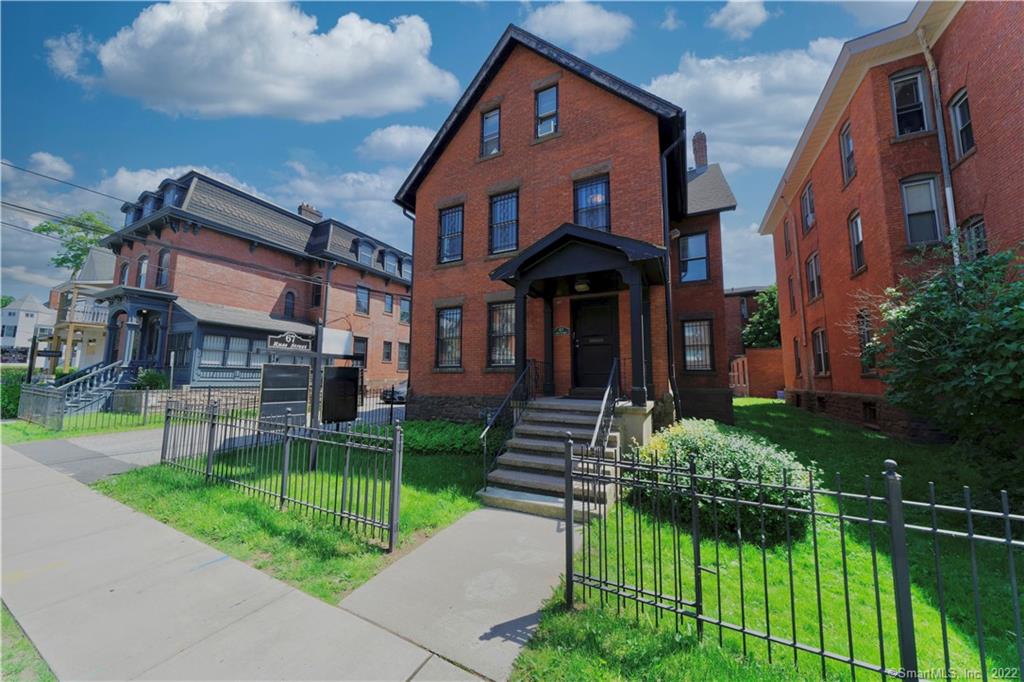 67 Russ Street, Hartford, Connecticut 06106 MLS 170497008 Regency