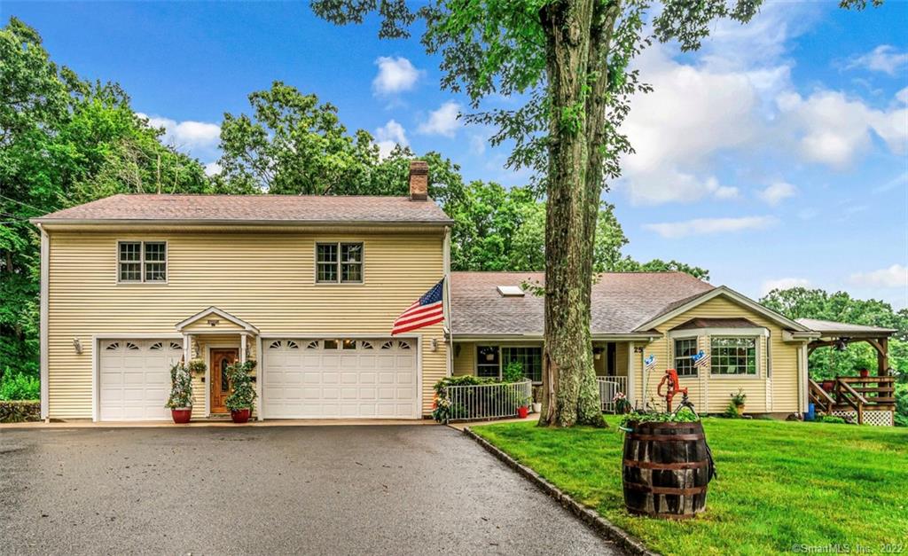 25 Surrey Drive, Shelton, Connecticut 06484 MLS 170502004 Regency Real Estate